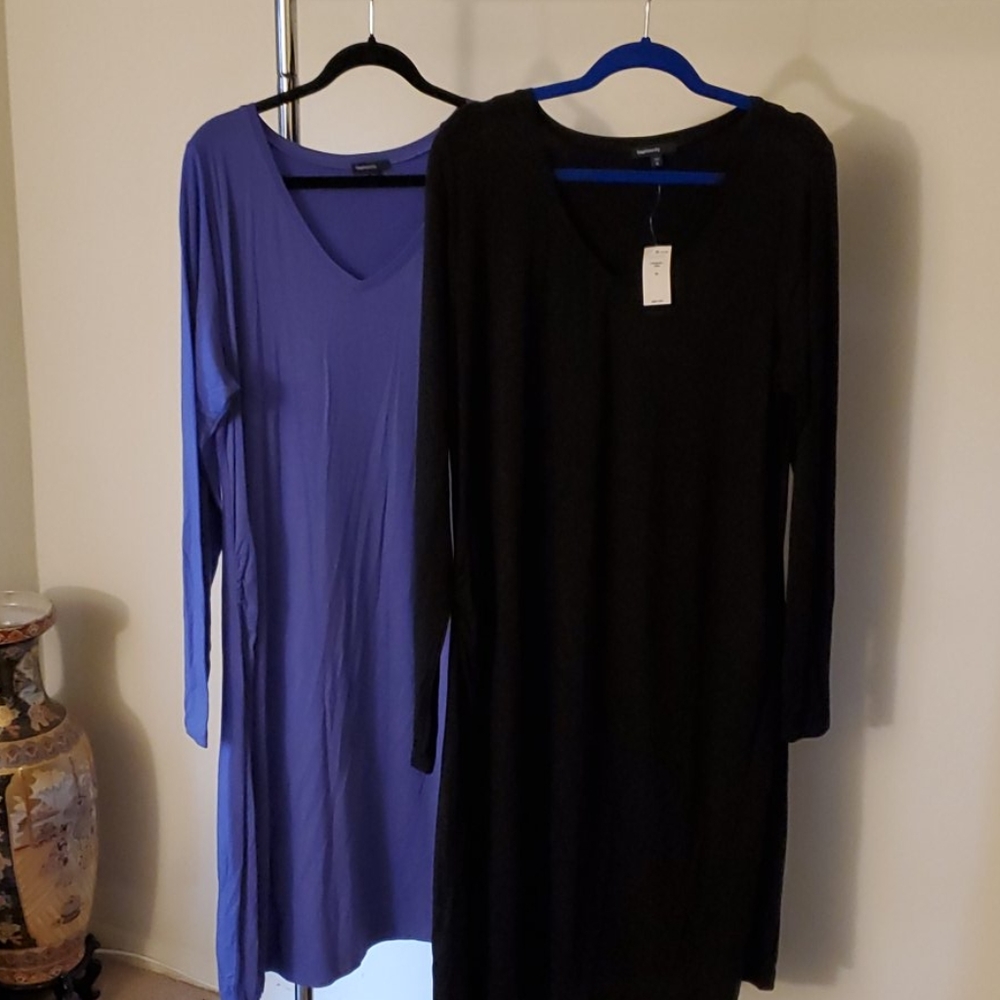 Woman's maternity clothes